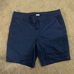 Westport Women's Navy Shorts size 18